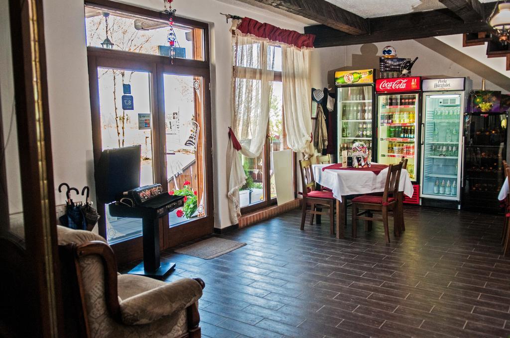 Hovirag Panzio Borzont Exterior photo